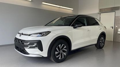 Neu VW T-Roc Life 150 PS (110 kW) 2026 [0qa1] pure white / dach schwarz [0qa1] pure white / dach schwarz SUV