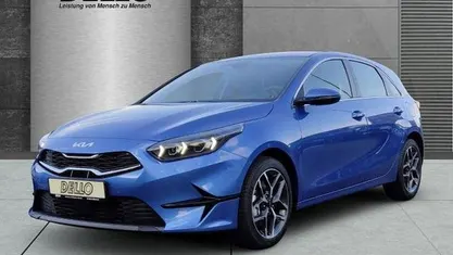 (b3l) blue flame met. Neu 2025 Kia Ceed Spirit Kleinwagen | 26.950 € (Fairer Preis)