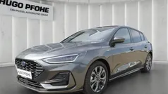 Magnetic metallic Gebraucht 2024 Ford Focus ST-Line X Limousine | 26.440 € (Fairer Preis)