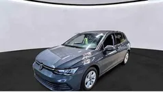 Gebraucht 2023 VW Golf VIII Life Limousine | 25.895 € (Fairer Preis)