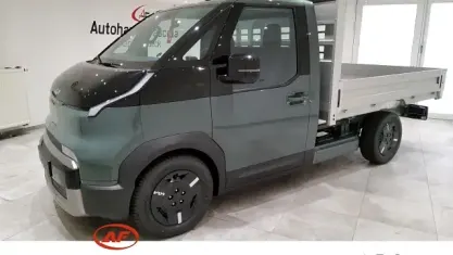 Neu Kia PV5 Plus 88 kW (121 PS) 2026 Grün Van / Kleinbus