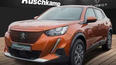 Orange Gebraucht 2021 Peugeot e-2008 Active SUV | 16.980 € (Fairer Preis)