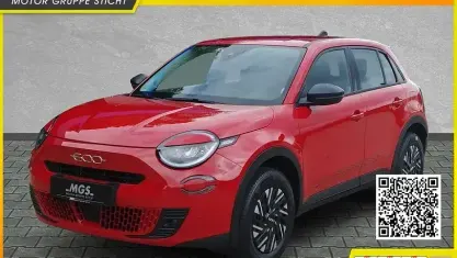 Neu Fiat 600 145 PS (106 kW) 2025 Passione rot SUV