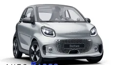 Silber Gebraucht 2024 Smart ForTwo Electric Drive Passion Exclusive Coupé | 15.950 € (Fairer Preis)