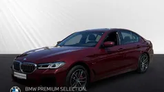 Rot Gebraucht 2022 BMW 530e M Sport Limousine | 37.998 € (Etwas zu teuer)