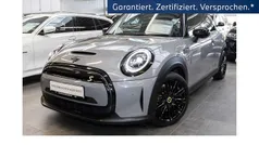 Moonwalk grey Gebraucht 2021 Mini Cooper SE Classic Kleinwagen | 19.970 € (Fairer Preis)