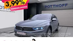 Grau Gebraucht 2023 VW Passat Alltrack Kombi | 31.977 € (Fairer Preis)