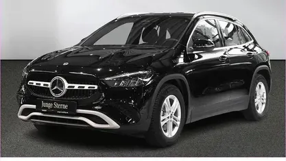 Schwarz Gebraucht 2024 Mercedes GLA200 SUV | 34.960 € (Guter Preis)