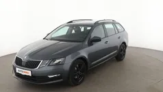 Grau Gebraucht 2020 Skoda Octavia Ambition Kombi | 16.710 € (Fairer Preis)