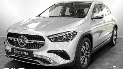 Silber Gebraucht 2024 Mercedes GLA180 Progressive SUV | 36.377 € (Fairer Preis)