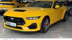 Gelb Neu 2025 Ford Mustang Fastback Coupé | 56.890 € (Fairer Preis)