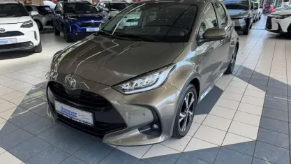 Gebraucht Toyota Yaris Hybrid Team 116 PS (85 kW) 2024 Braun Kleinwagen
