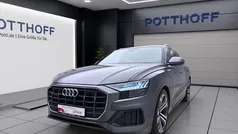 Grau Gebraucht 2021 Audi Q8 S-Line SUV | 66.750 € (Fairer Preis)