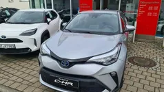 Shimmering silber metallic (metallic) Gebraucht 2023 Toyota C-HR Basis SUV | 25.980 € (Guter Preis)