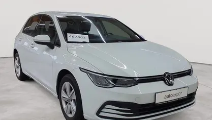 Gebraucht VW Golf VIII Life 131 PS (96 kW) 2022 Limousine