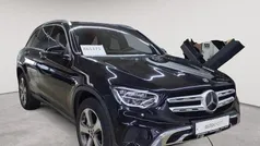 Obsidianschwarz metallic Gebraucht 2022 Mercedes GLC300e SUV | 36.990 € (Fairer Preis)