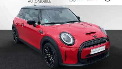 Gebraucht Mini Cooper SE 135 kW (184 PS) 2021 Chili red Kleinwagen