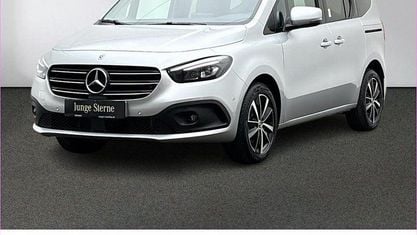 Gebraucht Mercedes T180 Progressive 116 PS (85 kW) 2025 Silber Van / Kleinbus