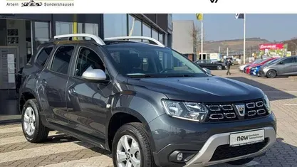 Gebraucht Dacia Duster Comfort 131 PS (96 kW) 2020 Grau (kometengrau (grau)) SUV