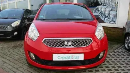 Usata Kia Venga Vision 90 CV (66 kW) 2011 Rosso Utilitaria