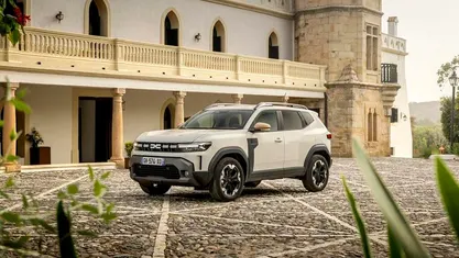 Neu Dacia Duster Extreme 158 PS (116 kW) 2026 Glacier weiß SUV