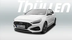 Weiß Gebraucht 2024 Hyundai i30 Advantage Limousine | 24.480 € (Fairer Preis)