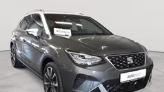 Cliff grau metallic / dach weiß Gebraucht 2024 Seat Arona Xperience SUV | 22.790 € (Guter Preis)