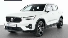 Weiß Gebraucht 2024 Volvo XC40 Core SUV | 34.550 € (Guter Preis)