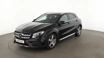 Schwarz Gebraucht 2018 Mercedes GLA180 AMG line SUV | 22.020 € (Fairer Preis)