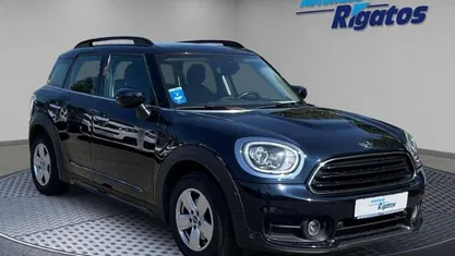 Enigmatic black metallic Gebraucht 2020 Mini Cooper Countryman SUV | 17.950 € (Fairer Preis)
