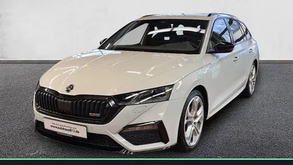 Moonweiß perleffekt Gebraucht 2022 Skoda Octavia RS Kombi | 29.990 € (Fairer Preis)