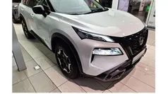 Pearl white perleffekt/kontrastfarbe diamond black (metallic) Gebraucht 2024 Nissan X-Trail SUV | 35.595 € (Fairer Preis)