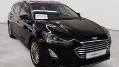 Obsidianschwarz metallic Gebraucht 2020 Ford Focus Titanium Kombi | 16.790 € (Fairer Preis)