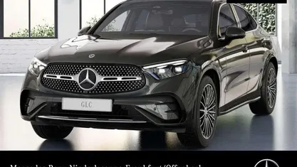 Schwarz Gebraucht 2025 Mercedes GLC220 AMG Limousine | 63.850 € (Fairer Preis)