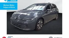 Grau Gebraucht 2024 VW Golf VIII Goal Limousine | 29.860 €