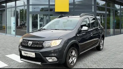 Grau Gebraucht 2019 Dacia Sandero Essentiel Limousine | 8.650 € (Fairer Preis)