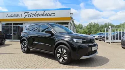 Neu Opel Frontera Ultimate 146 PS (107 kW) 2026 Schwarz SUV