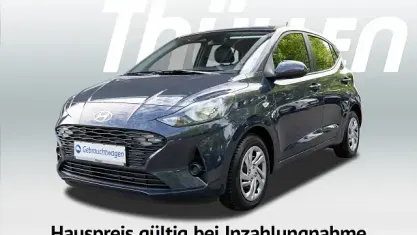 Gebraucht Hyundai i10 Select 63 PS (46 kW) 2025 Grau Kleinwagen