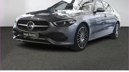 Grau Gebraucht 2023 Mercedes C180 Limousine | 29.990 € (Guter Preis)