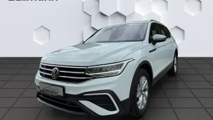 Gebraucht VW Tiguan Allspace Life 150 PS (110 kW) 2022 Weiss SUV