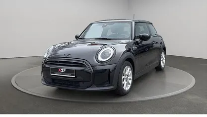 Gebraucht Mini Cooper 136 PS (100 kW) 2023 Midnight black Kleinwagen