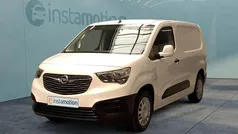 Weiß Gebraucht 2020 Opel Combo Van / Kleinbus | 15.949 € (Fairer Preis)