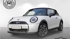 Weiß Gebraucht 2024 Mini Cooper Kleinwagen | 28.800 € (Fairer Preis)