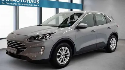 Silber Gebraucht 2022 Ford Kuga Titanium SUV | 21.930 € (Fairer Preis)
