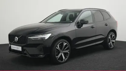 Gebraucht Volvo XC60 Plus 197 PS (144 kW) 2023 Onyx black / metallic SUV