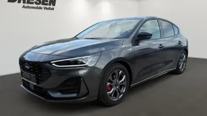 Gebraucht Ford Focus ST-Line X 155 PS (114 kW) 2025 Metallic) (grau Limousine