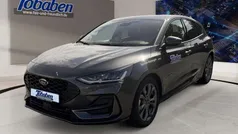 Magnetic metallic Gebraucht 2025 Ford Focus ST-Line Limousine | 25.980 € (Fairer Preis)