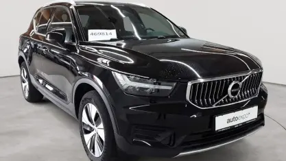 Gebraucht Volvo XC40 Inscription 129 PS (94 kW) 2022 Onyx schwarzmetallic SUV