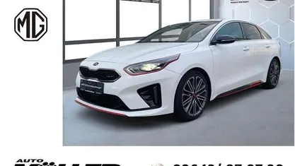 Weiss Gebraucht 2019 Kia ProCeed GT Comfort Kleinwagen | 23.789 € (Fairer Preis)