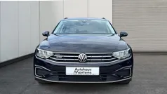 Deep black perleffekt Gebraucht 2021 VW Passat GTE Kombi | 20.780 € (Fairer Preis)